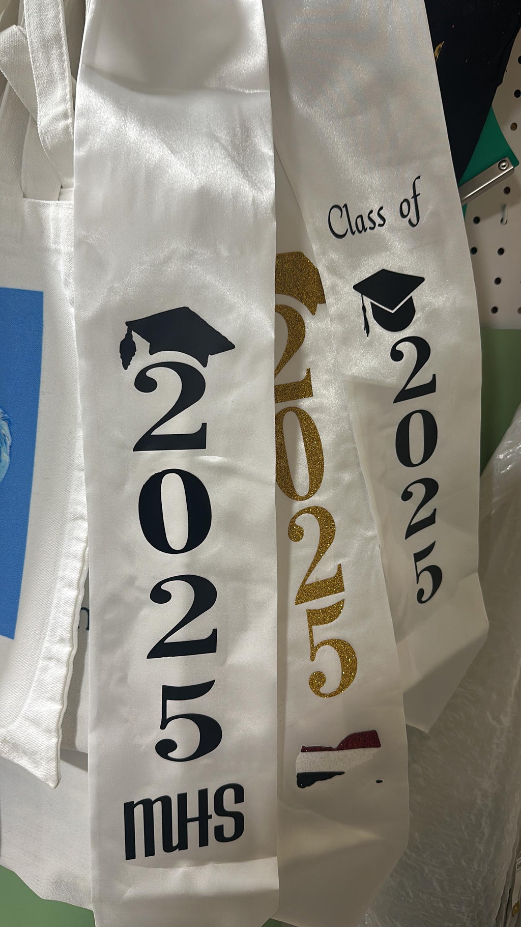 Graduation Stole 2025 with Arabic Calligraphy – Custom Graduation Sash
