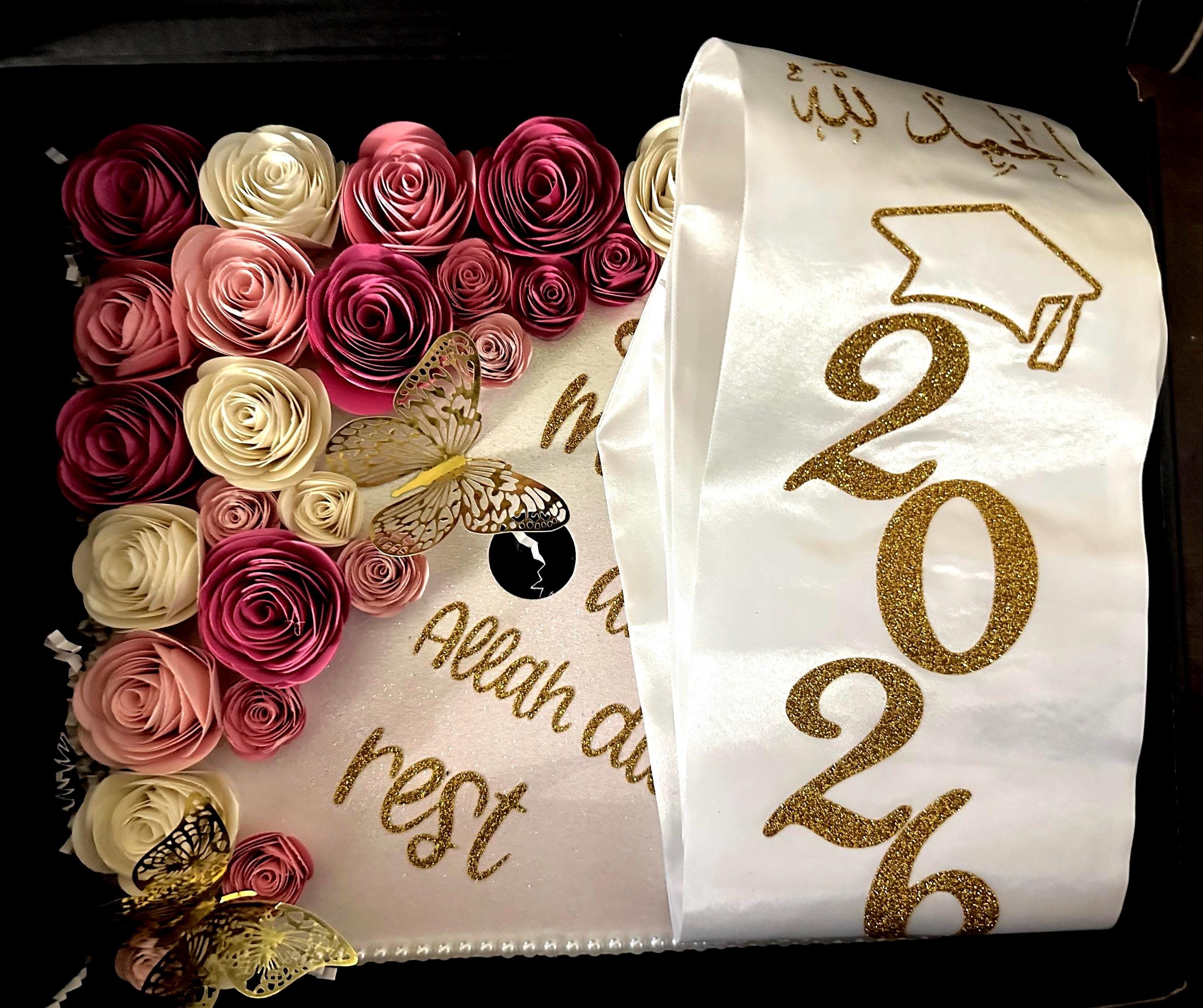 Graduation hat topper